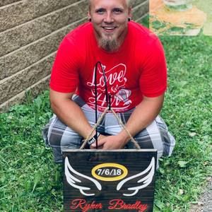 Meet your Posher, Bradley